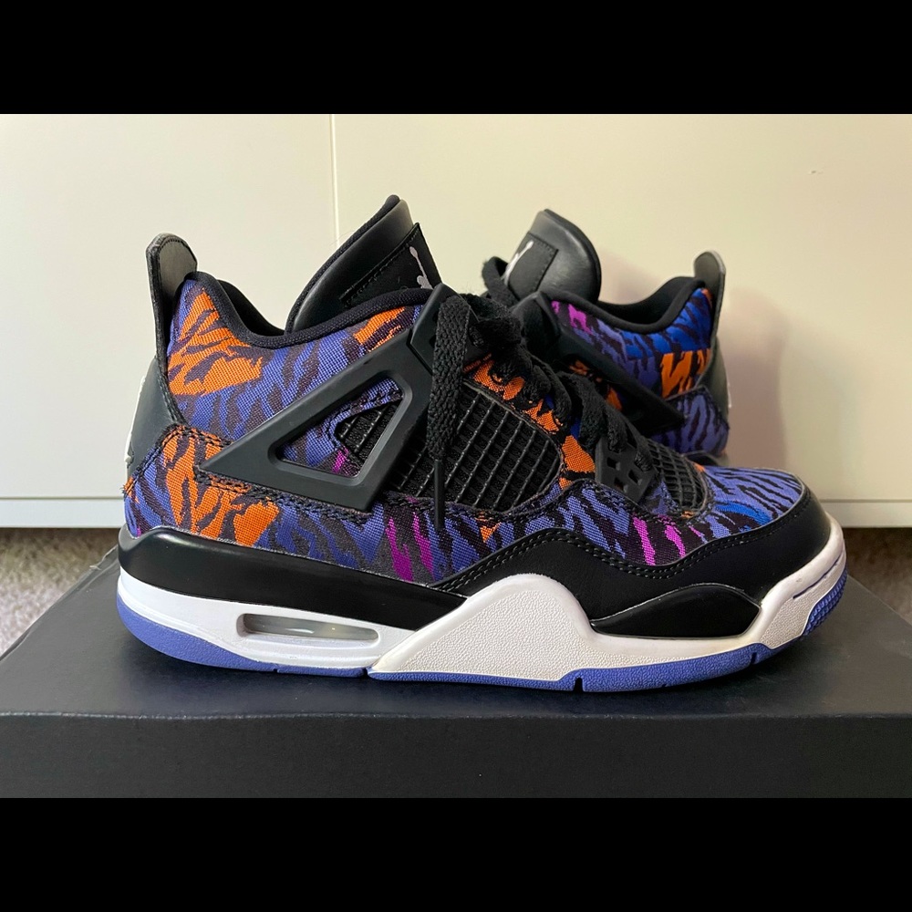 Jordan 4